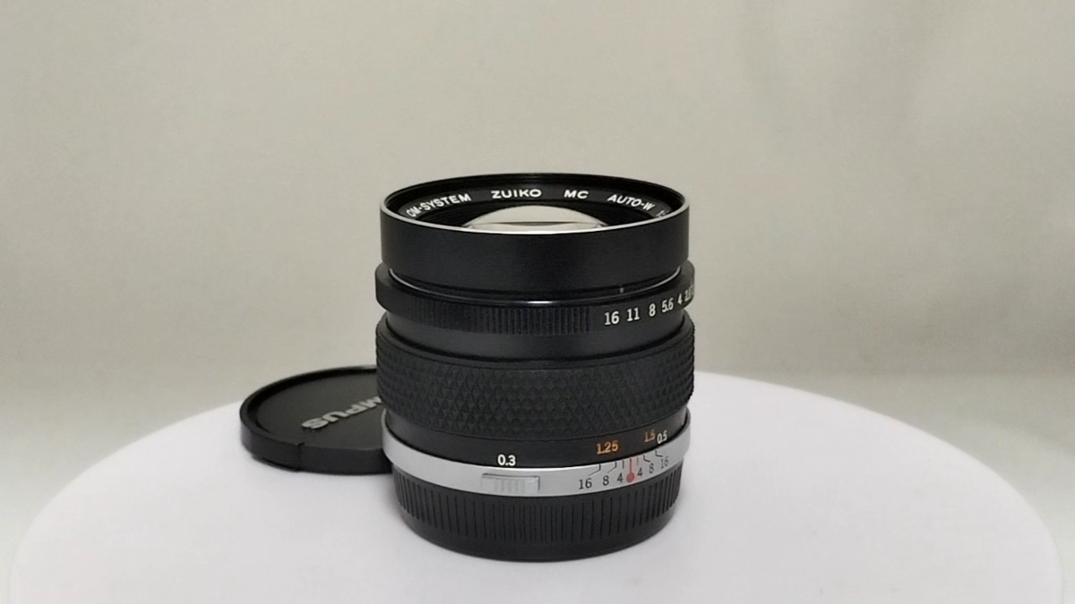 【美品】オリンパス ZUIKO MC AUTO-W f=35mm 1:2 MINT】OLYMPUS OM-SYSTEM ZUIKO MC AUTO-W 35mm F/2 MF Wide