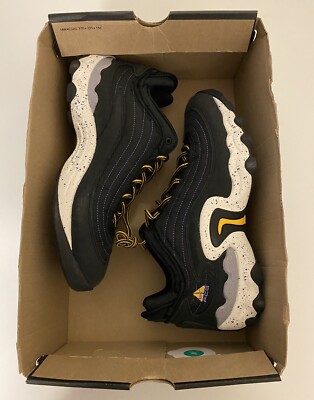 Nike Air Skarn ACG Black Gold Trail Running Shoes Mens Sz 10  display picture 1