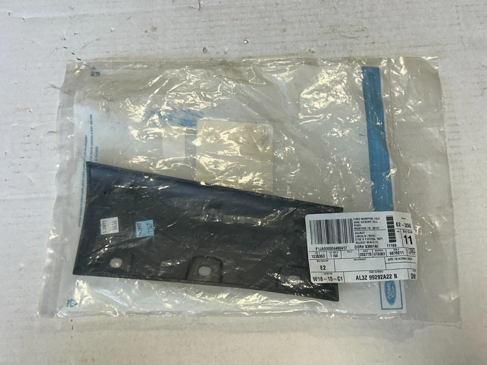 Deflector inferior lado pasajero derecho repuestos originales Ford F-150 AL3Z-99292A22-B Foto 4 de 4