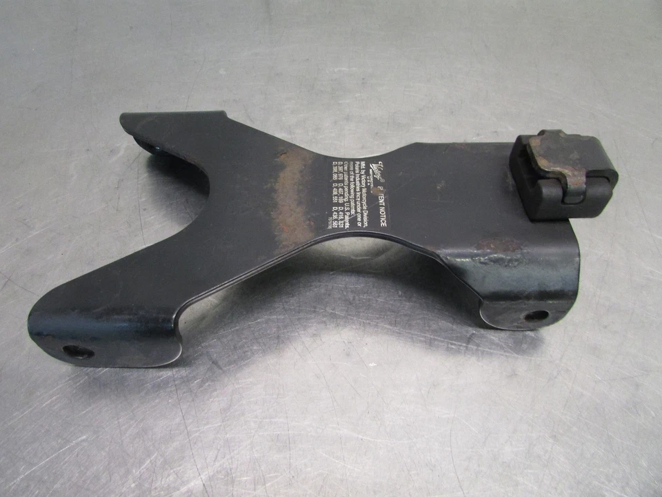 138 G VICTORY V92TC  TOURING CRUISER  2002 OEM  SEAT BRACKET  MOUNT - Image 4 of 4