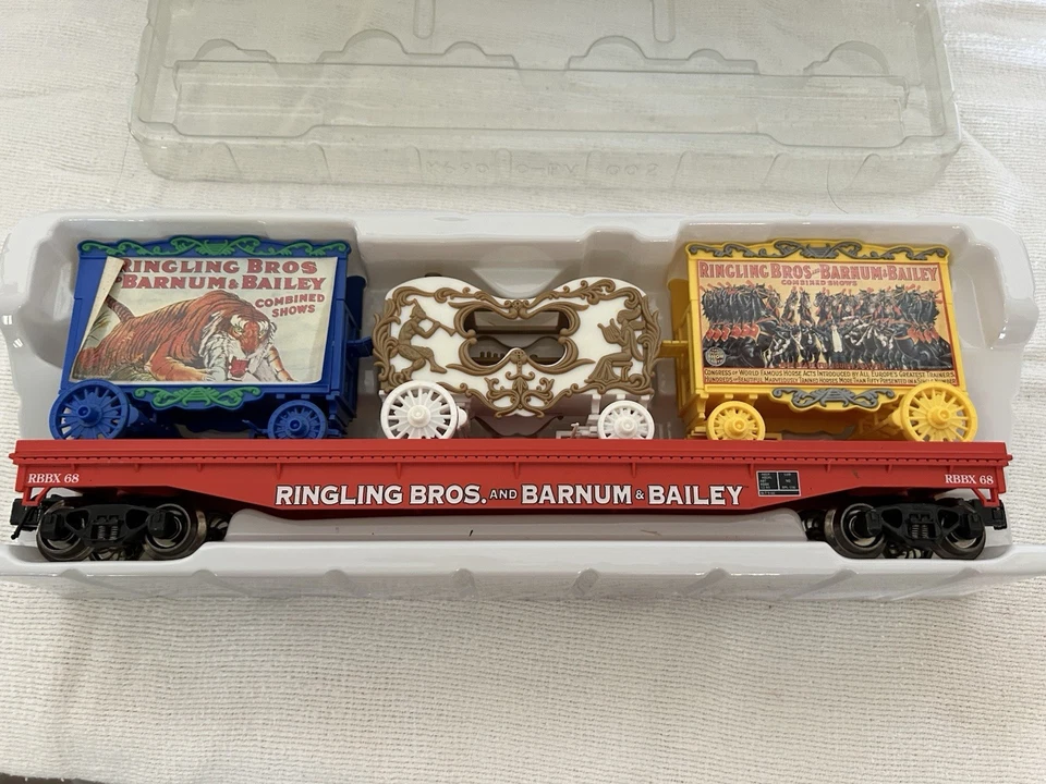 Lionel/K-line 6-21237 Flat Car w/3 Circus Wagons Ringling Bros - Image 2 of 4