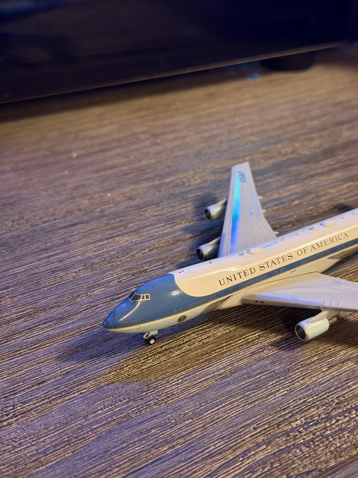 GeminiJets Boeing VC-25 Air Force One GJAFO2173 Foto 3 de 4