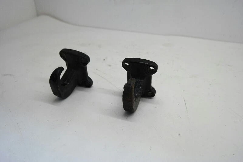 2004-2010 Infiniti QX56 Front Tow Hook Set — 第 2/4 张图片