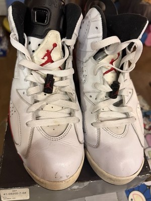 Men's Gently Used In Box Nike Air Jordan 6 Retro Bulls Size 9 with