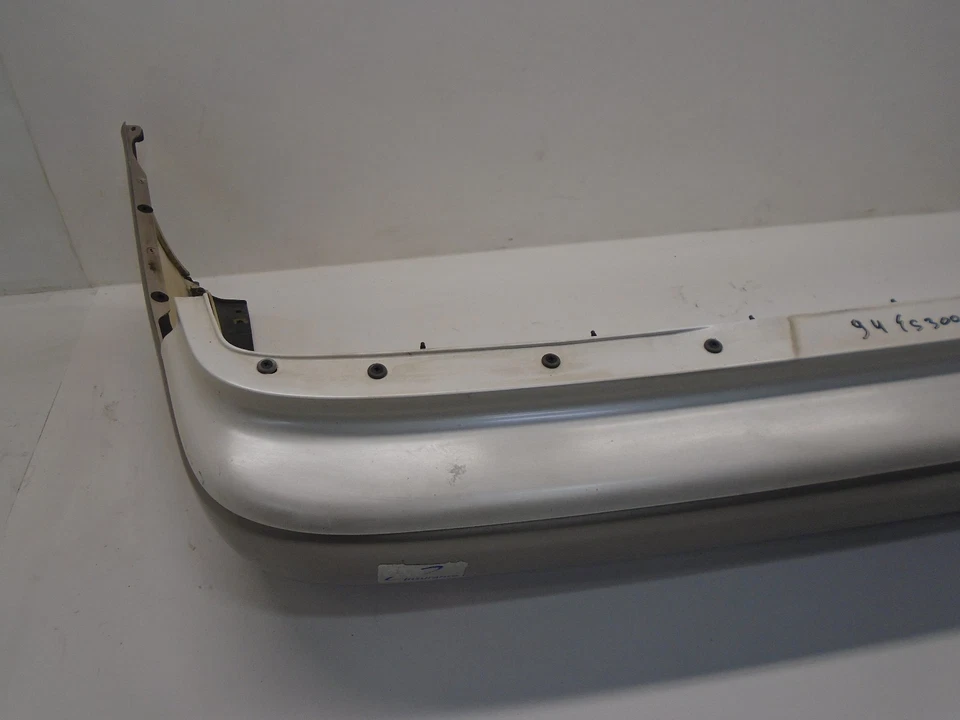1992-1996 Lexus ES300 Rear Bumper Cover Silver/White 52159-33030 OEM DK804158 Foto 3 de 4