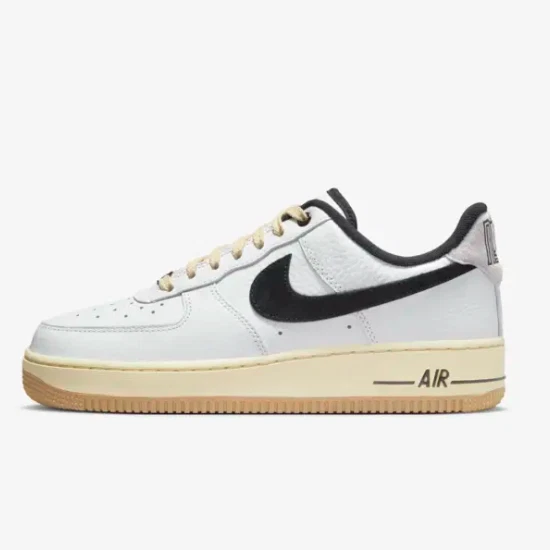 Nike Women's Air Force 1 '07 'Black & Summit White' (DR0148-101)  Expeditedship