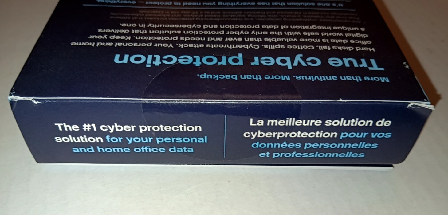 ACRONIS CYBER PROTECTION HOME OFFICE ESSENTIALS FOR 3 PC/MAC 1Year