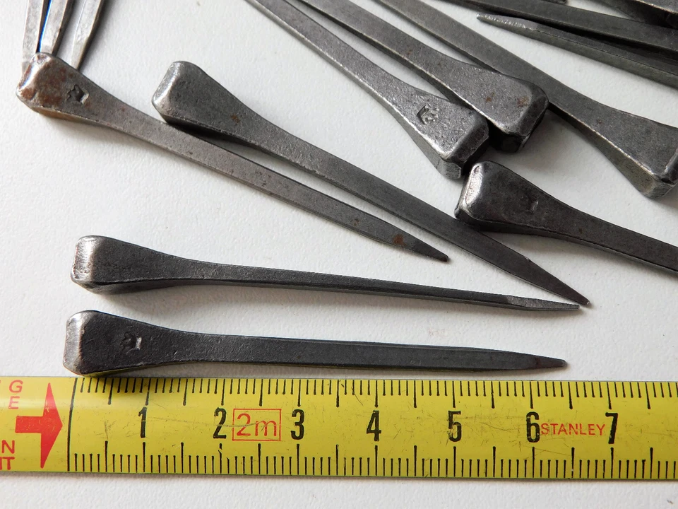 65mm Lot de 30 anciens clous en fer forgé,Tête Carré 7X8 mm,serrure,Porte,Déco - Photo 3/4