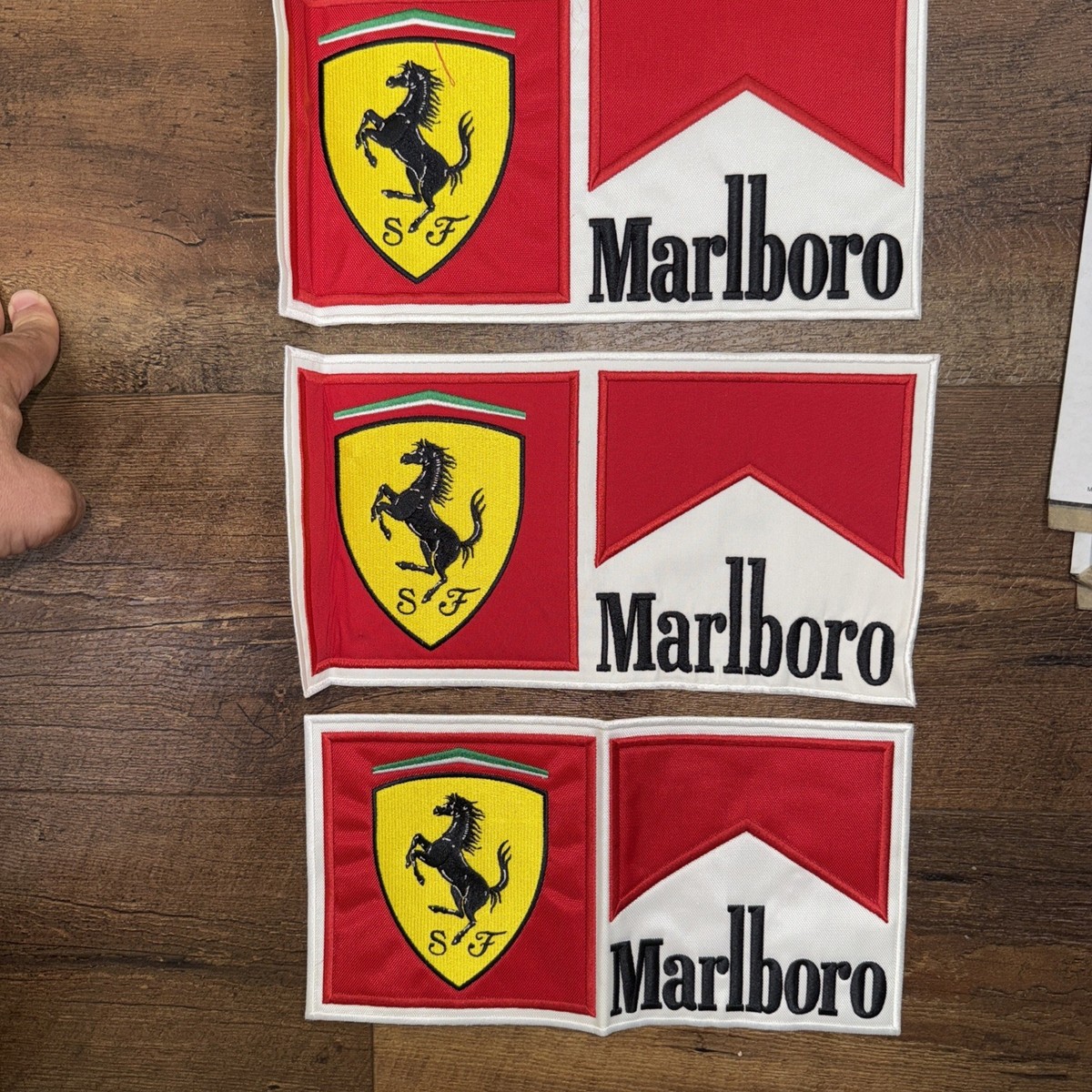 Marlboro　レーシングカー　ピンバッジ F1 レーシングカー ピンズ Marlboro 留め具付きの通販サイト