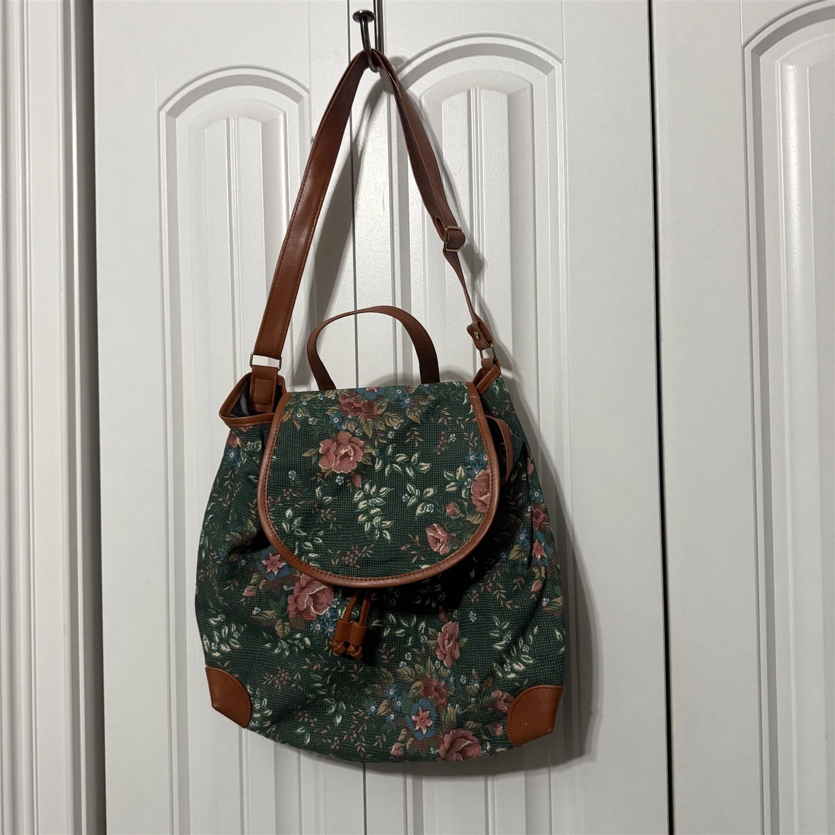 Avon Green Bags & Handbags for Women for sale | eBay display picture 3