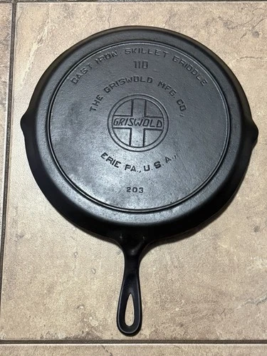 Griswold Cast Iron Skillet Griddle 110