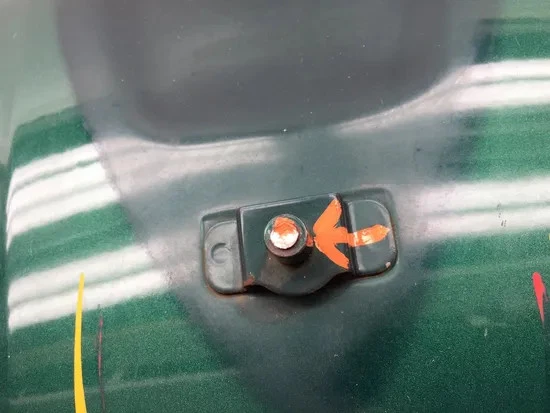 Tanque de gasolina gasolina 2002 Kawasaki Vulcan 1500 VN1500E Classic 3341 x Foto 4 de 4