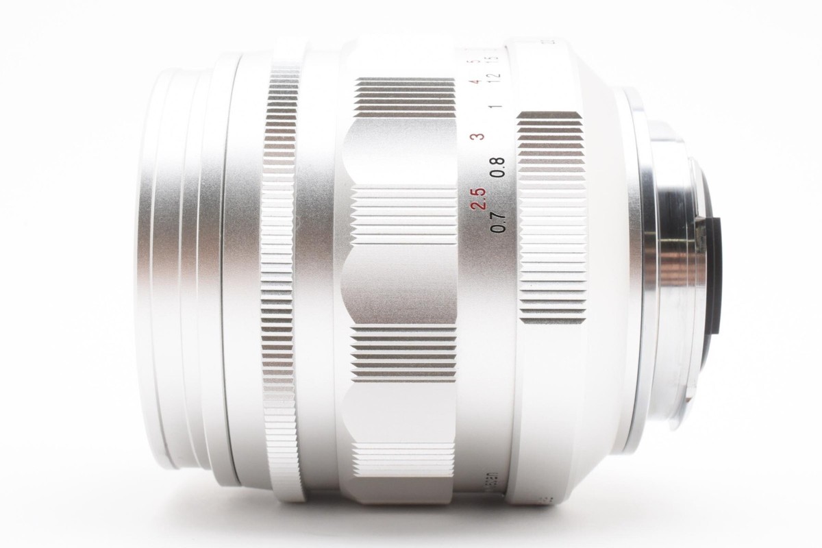 極上品NOKTON 35mm F1.2 Aspherical VM Silver The new Voigtlander NOKTON 35mm f/1.2 Aspherical III VM lens