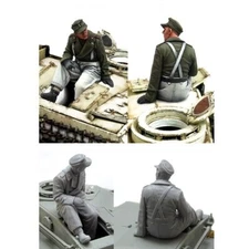 1/35 StuG crewman Resin kit soldiers Military subject matter of WWII Scene