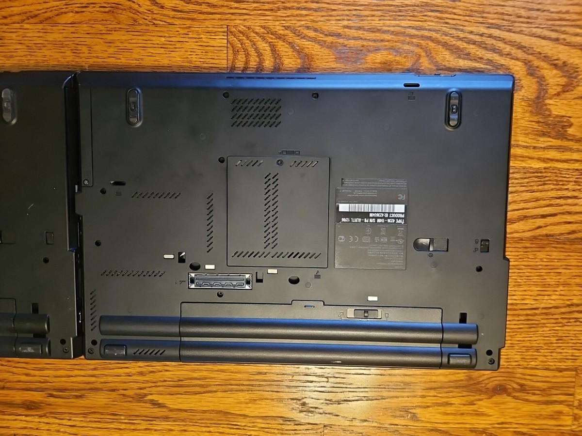 Fermetures Cartes Pour Lenovo ThinkPad T420 - Référence 04W1604 - Original Avec Vis - Occasion