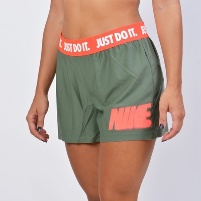 nike sports icon clash shorts