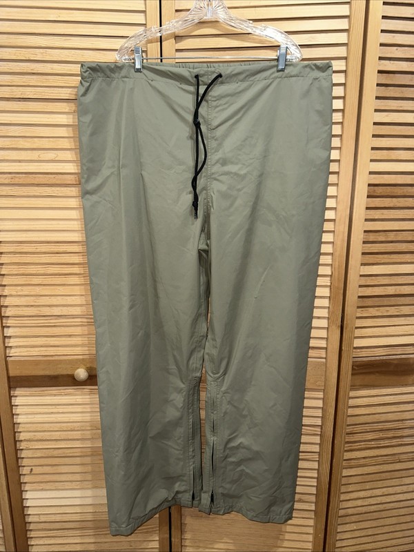 Goretex Rainwear Pants Size 2XL Drawstring Waist Men’s Zip Bottom EUC