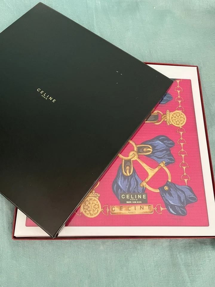 Lot de 2 Carré Céline vintage - neuf avec boîte - Photo 1/4
