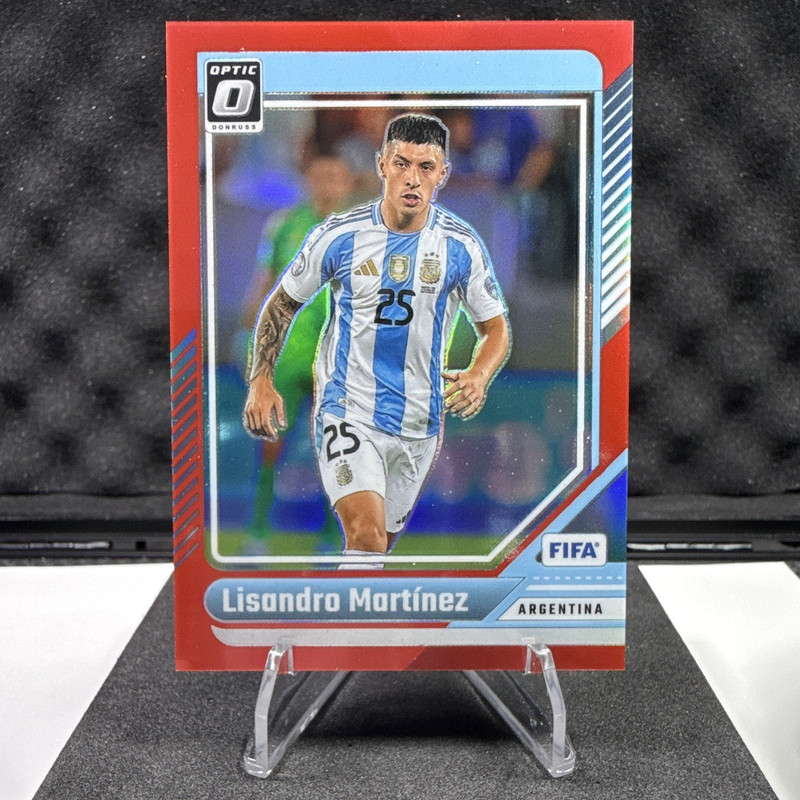 Lisandro Martinez /299 Red Parallel Panini Donruss FIFA Optic 24/25 #84