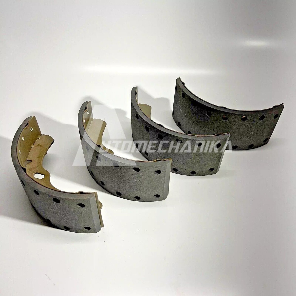1995-2015 Isuzu NPR NQR 4HE1 4JJ1 4BD2 Front Brake Shoe Set