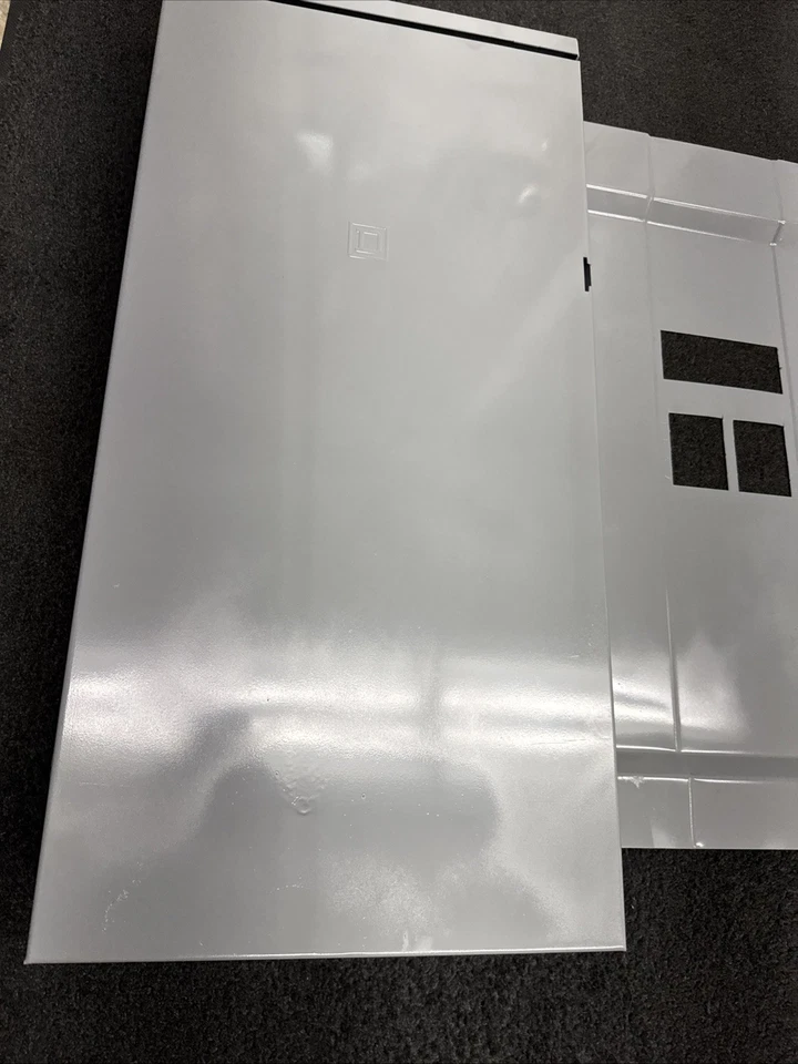 Панель Square D 200 А 8 пространств с выключателями и основной 120/20/240 В 200 А - Изображение 2 из 4