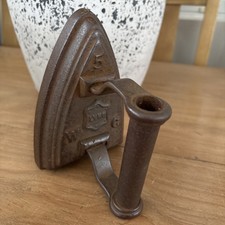 Antique Cast Iron Flat Iron. English. LYNO  W C  Size No. 5