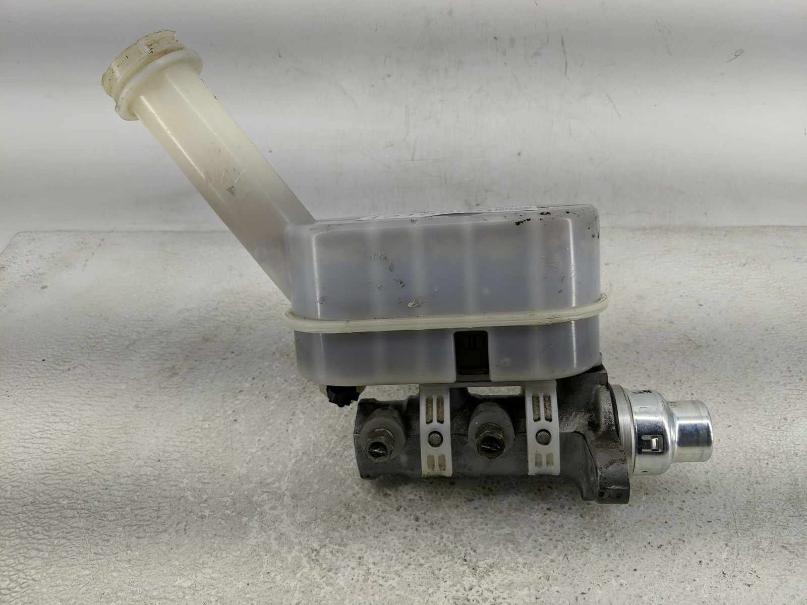 Chevrolet Traverse Brake Master Cylinder DV6IE