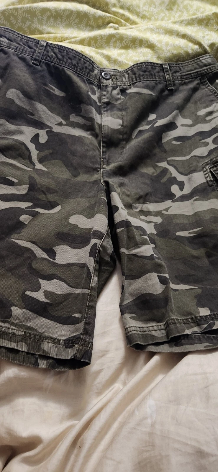 IZOD PREMIUM 100% COTTON CAMO CARGO SHORTS BROWN 40