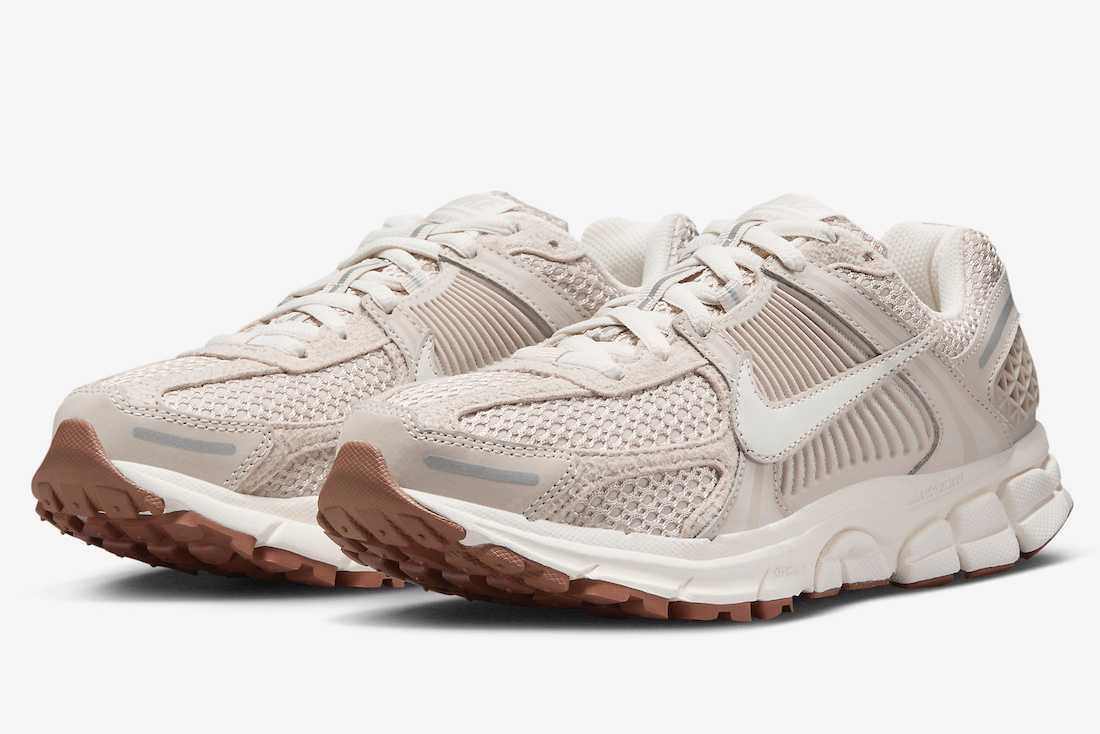 ★Nike★ Zoom Vomero 5 Women's Shoes FZ3780-101 FZ3780-101 Nike Zoom Vomero 5 Light Orewood Brown (Women's