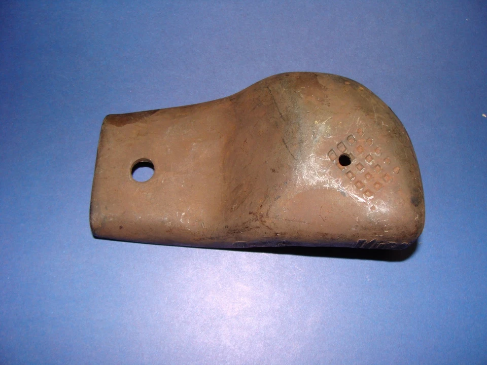 Peça de suporte de montagem de motor dianteiro esquerdo Studebaker #532403 para 1953-54 Champion - Imagem 2 de 4