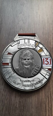 ディズニー　ハーフマラソン　メダル　スターウォーズ　ダースベイダー　ヨーダ runDisney Virtual Star Wars Half Marathon Medals Set of 4 Run