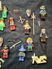Vintage LEGO Minifigure Mixed Lot w/ Accessor...