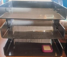 Smokador Knoll MCM Triple Letter / Paper Tray USA Vintage 1970s Desktop Office