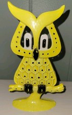 VINTAGE OWL METAL EARRING JEWELRY TREE STAND HOLDER 20 Pr  Kitchsy Boho Yellow