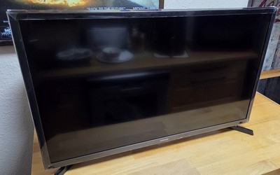 Samsung GU32T5379 wie NEU 32 Zoll Full HD LED Smart TV - NP 349,-
