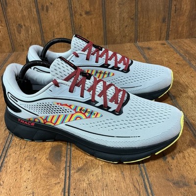 Brooks Trace 2 Women s 11 B Gray/Red Running Comfort Sneakers Shoes 1203751B163