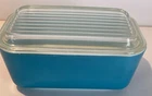 Vintage Pyrex Refrigerator Food Dish with Lid Primary Blue 7 "