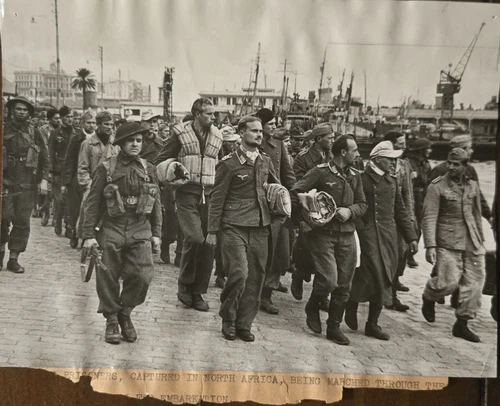 German POWs, North Africa, Allied Troops Guarding 1942 WW2, Original Press Photo