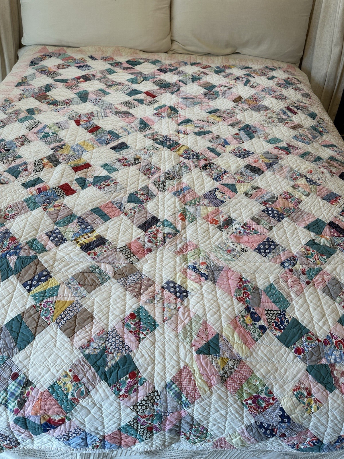 Picture 4 of 24