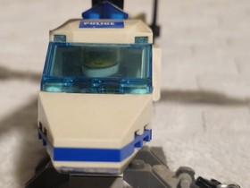 LEGO City Police Helicopter w/ Minifigs & Instructions (missing 2 small pieces)