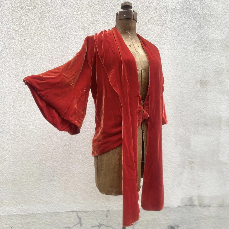 Antique 1920s Art Deco Burnt Orange Silk Velvet Bell Sleeves Opera Coat Jacket S - Image 4 of 4