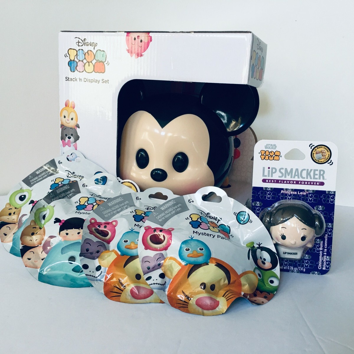 Disney Tsum Tsum Stack N Display Micky Carry Case +4 Mystery Pack