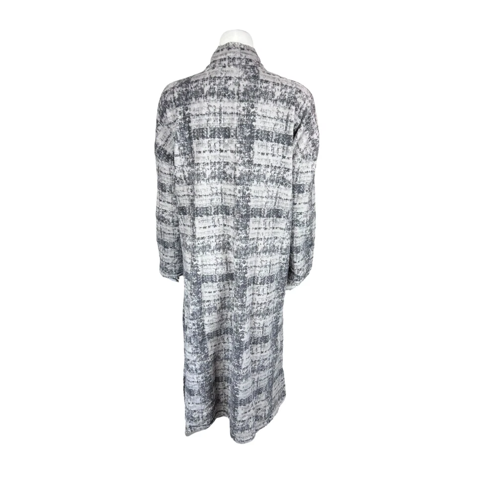 Stan Herman Petite Plush Boucle Plaid Cuddler w/ Blanket Stitch Petite Missy OS - Image 2 of 2