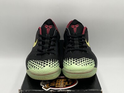 KOBE VENOMENON 4 “GLOW IN THE DARK” Size 8 - Nike Zoom Kobe Venomenon 4 glow in the dark