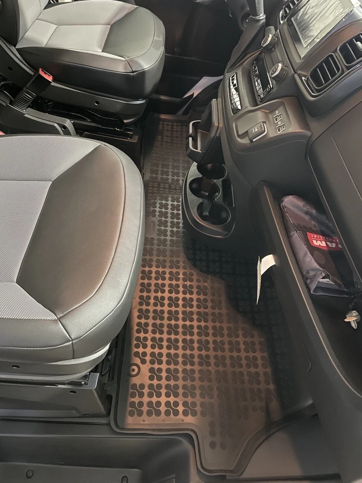 Rezaw-Plast Custom Fit Floor Mat for 2014–2026 Ram ProMaster Van Tailored Design Foto 4 de 4