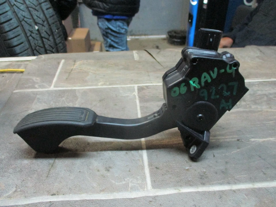 ✅ 06-12 2006-2012 TOYOTA RAV-4 PEDAL ACELERADOR DE GAS ELECTRÓNICO 3,5 L 2,4 L DOHC Foto 2 de 4