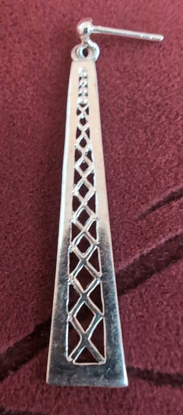 Beautiful Dangling Silver Plated Stud Earrings - image 5