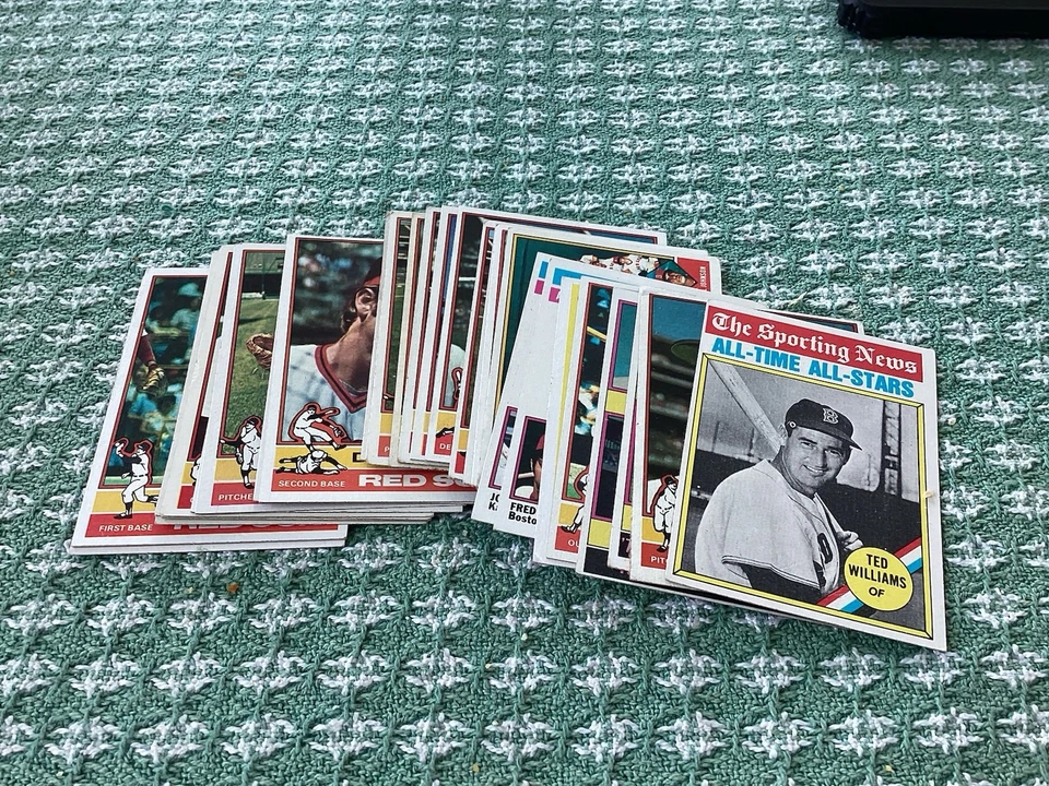 1976 Topps Boston Red Sox Master Team Set 32 Cartas Novatos, LLers Plus 4 HOFers Foto 2 de 4