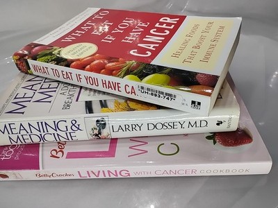 Books On Cancer Health Wellness-Medicine, What To Eat, Living With Cancer Cookin
