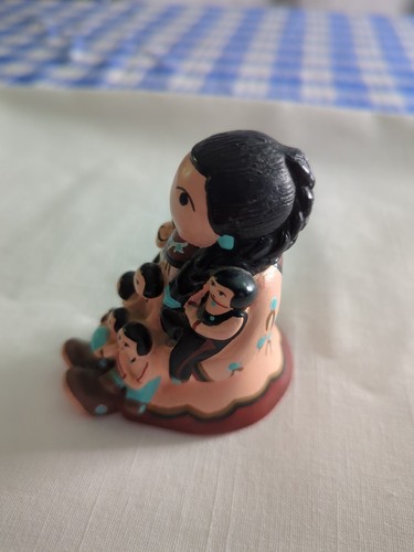 Collezione Sandy Whitefeather Narratore Nativo Americano Donna con Bambini - Foto 2 di 5